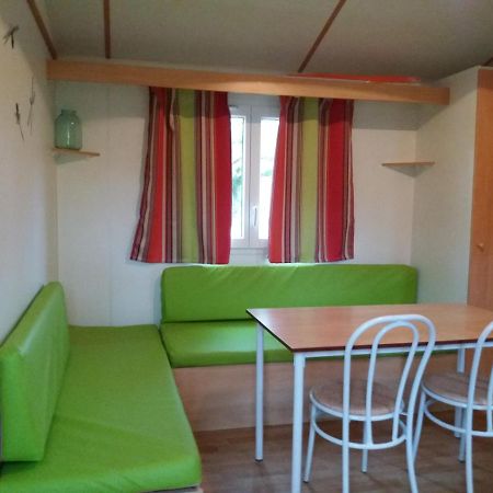 Camping Le Pont D'Allagnon Lempdes sur Allagnon Buitenkant foto